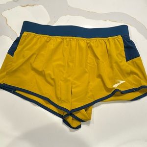 Women's - Brooks Chaser 3" Lined Running Shorts, Size Small, Navy and Gold EUC
